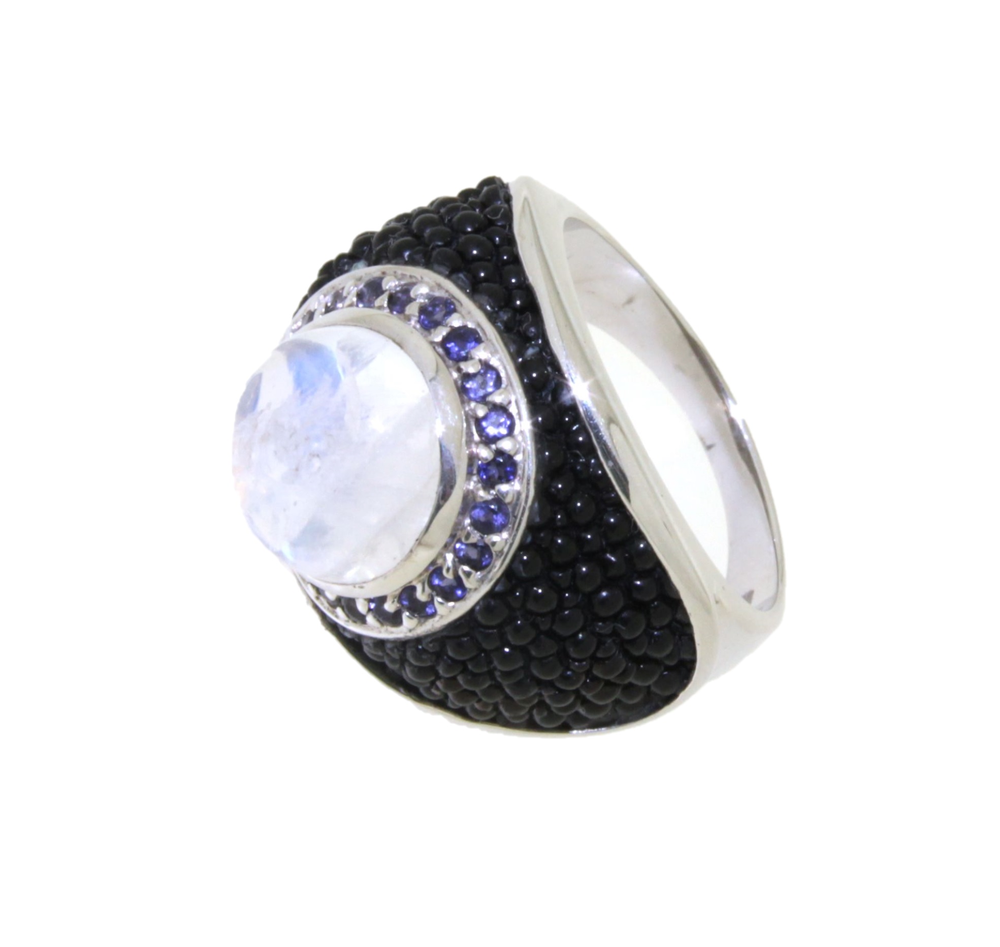 Ring mit Rochenleder, Regenbogen Mondstein und Iolith