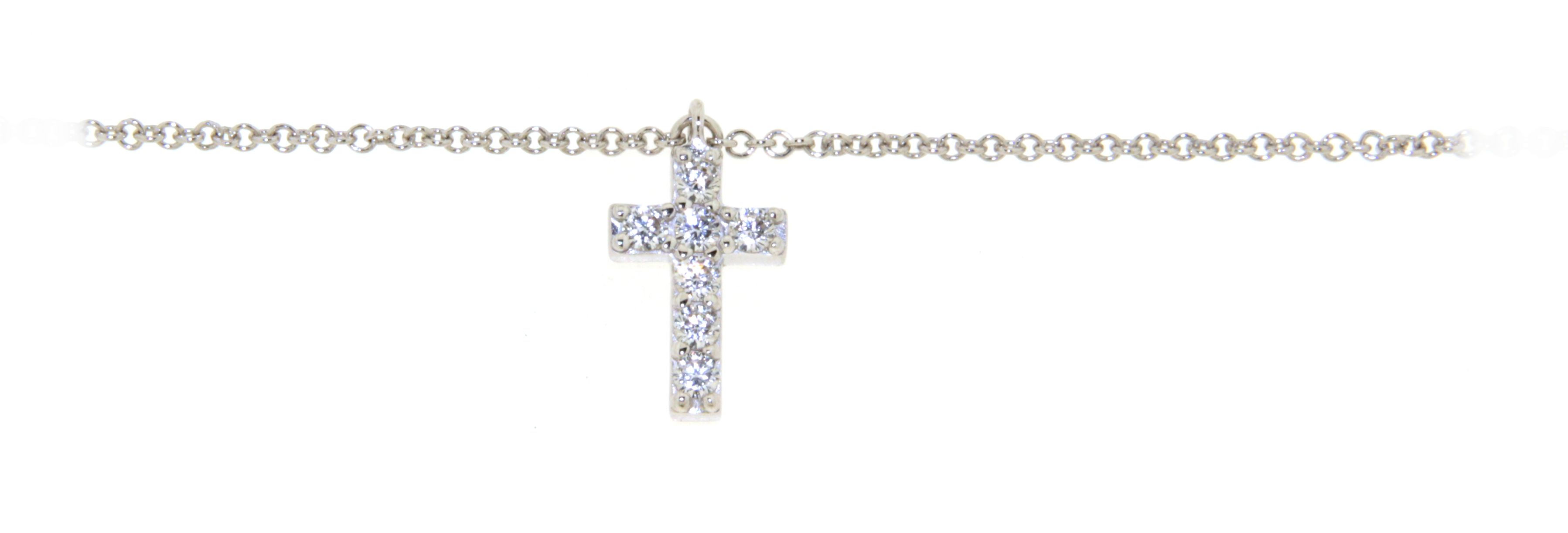 Kette aus 925 Silber hat 3 Anhänger mit Zirkonia