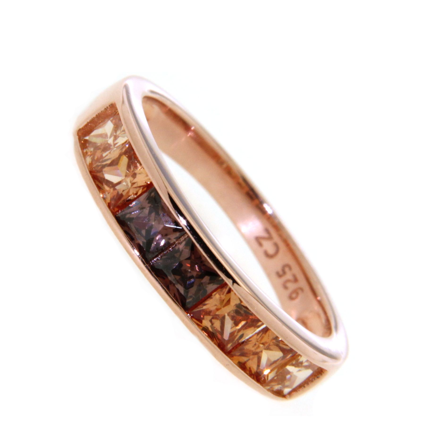 Eleganter Bandring mit Zirkonia